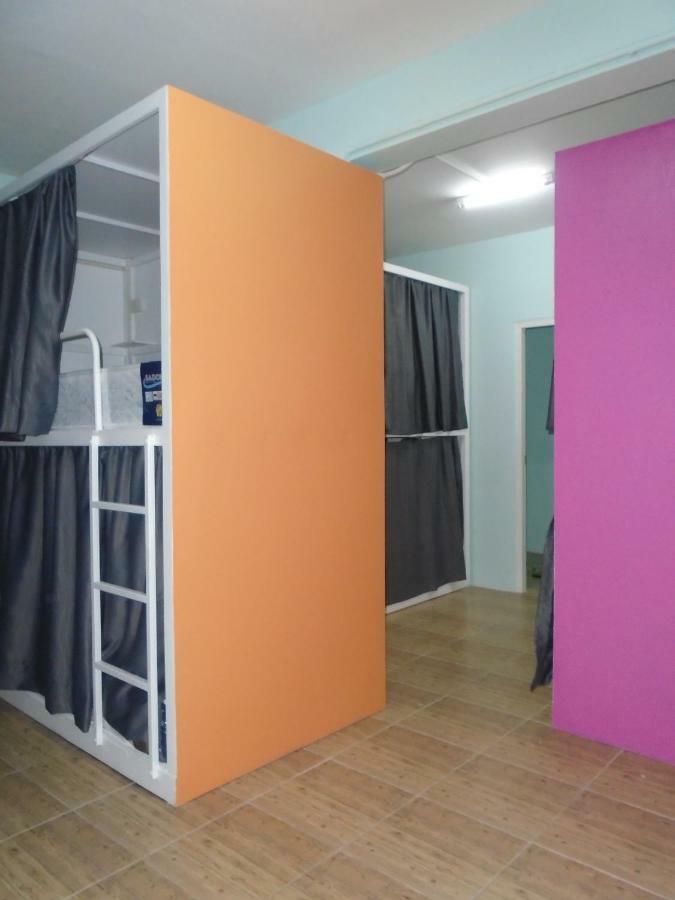 Panda Hostel Phuket (Adults Only) Patong Exterior foto